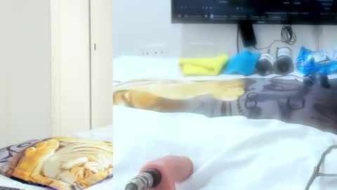 Alana online show from 11-16-25, 07:08