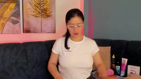 Alana  online show from 11-30-25, 12:09
