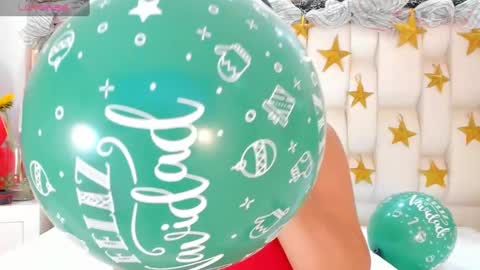 Snapshot of alana_then2 chatting on 12-22-24, 02:28       online show from 12-22-24, 02:28