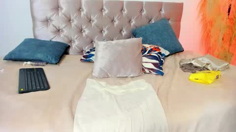 alana_vega69 online show from 10-24-25, 02:35