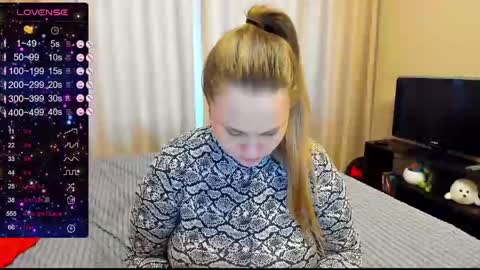 Snapshot of alanabrox chatting on 01-22-25, 09:46 Julia online show from 01-22-25, 09:46