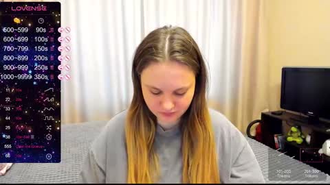 Snapshot of alanabrox chatting on 02-11-25, 11:21 Julia online show from 02-11-25, 11:21