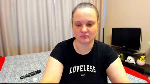 Snapshot of alanabrox chatting on 03-04-25, 01:17 Julia online show from 03-04-25, 01:17