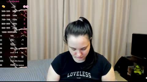 Julia online show from 04-10-26, 07:51