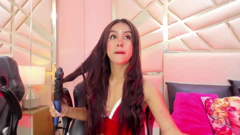 Snapshot of alanajones1 chatting on 12-24-24, 12:00 alana online show from 12-24-24, 12:00