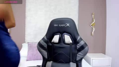 Snapshot of alanapark07 chatting on 09-16-25, 12:17 A L A N A online show from 09-16-25, 12:17