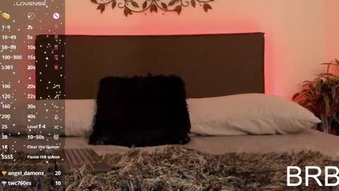 Snapshot of alanaxbrown chatting on 02-09-25, 03:23 Tell me Alana online show from 02-09-25, 03:23