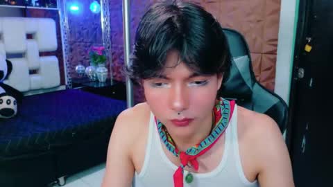 Snapshot of alandelrey57 chatting on 10-17-25, 10:56 ALAN DEL REY online show from 10-17-25, 10:56