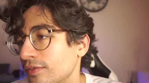 idenavarre online show from 01-31-25, 04:47