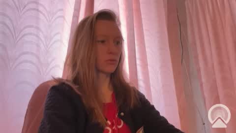 Snapshot of alane26 chatting on 02-26-25, 09:32 Elisa online show from 02-26-25, 09:32