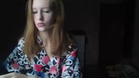 Snapshot of alane26 chatting on 03-07-25, 12:01 Elisa online show from 03-07-25, 12:01