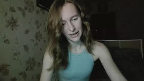 Snapshot of alane26 chatting on 10-25-25, 08:03 Elisa online show from 10-25-25, 08:03