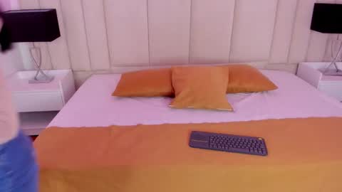 Snapshot of alanha__ chatting on 12-16-25, 03:11 Alanha online show from 12-16-25, 03:11