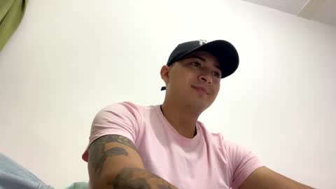 Snapshot of alanj998 chatting on 10-19-25, 11:38 alanj998 online show from 10-19-25, 11:38