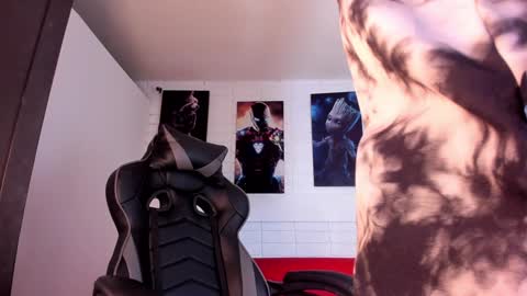 Snapshot of alannaughty_ chatting on 12-13-24, 11:28 alannaughty_ online show from 12-13-24, 11:28