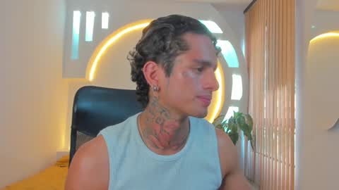 Snapshot of alanrodgers2_0 chatting on 01-09-25, 03:34 alan online show from 01-09-25, 03:34