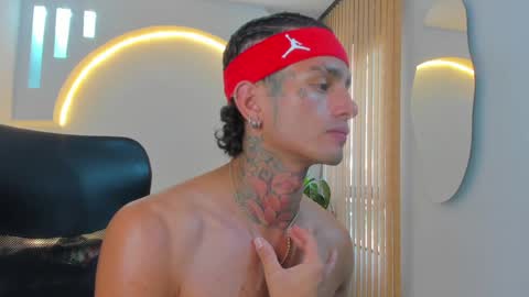 Snapshot of alanrodgers2_0 chatting on 01-16-25, 03:56 alan online show from 01-16-25, 03:56