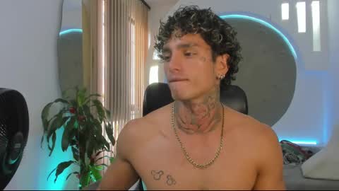 Snapshot of alanrodgers2_0 chatting on 03-03-25, 02:48 alan online show from 03-03-25, 02:48