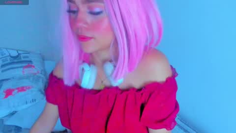 Snapshot of alaska_drew chatting on 12-04-24, 01:25 Alaska online show from 12-04-24, 01:25