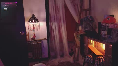 Snapshot of alaskagrace chatting on 09-20-25, 04:46 Alaska Grace       online show from 09-20-25, 04:46