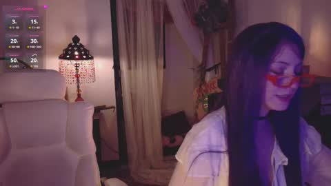 Snapshot of alaskagrace chatting on 09-25-25, 01:20 Alaska Grace       online show from 09-25-25, 01:20