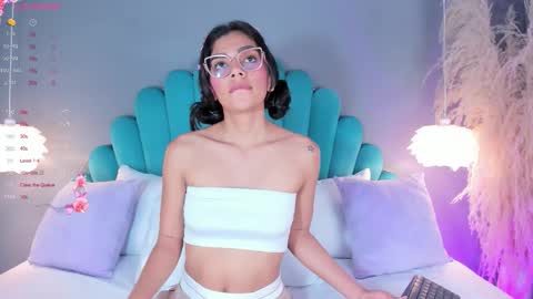 Alassia Hocthner online show from 10-07-25, 12:02