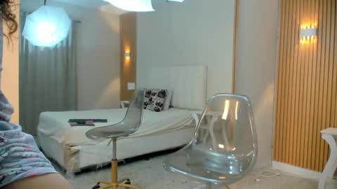 Snapshot of alayasmith chatting on 12-02-25, 08:04 Alaya online show from 12-02-25, 08:04