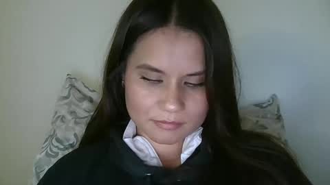 alba_toro535670 online show from 03-11-25, 09:15