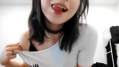 Im Katrina online show from 10-12-25, 09:19