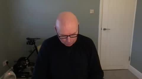 Snapshot of alc300170 chatting on 02-12-25, 08:27 alc300170 online show from 02-12-25, 08:27