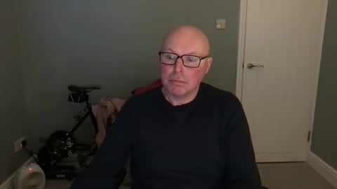 Snapshot of alc300170 chatting on 02-17-25, 07:26 alc300170 online show from 02-17-25, 07:26