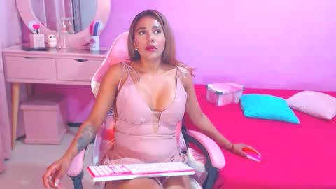 aldana_stone online show from 09-29-25, 05:01