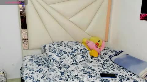 Snapshot of ale_noah_xxx chatting on 02-25-26, 01:37 ale_noah_xxx online show from 02-25-26, 01:37