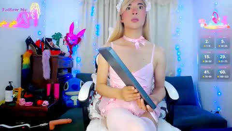 Snapshot of aleexx___ chatting on 01-16-26, 11:14 Alex online show from 01-16-26, 11:14