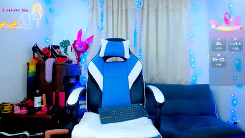 Snapshot of aleexx___ chatting on 01-18-26, 11:03 Alex online show from 01-18-26, 11:03