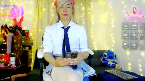 Snapshot of aleexx___ chatting on 02-16-26, 11:39 Alex online show from 02-16-26, 11:39