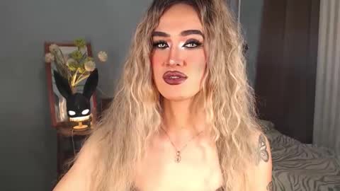 aleinacroft online show from 10-05-25, 01:37