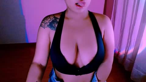 Alejandra  online show from 11-17-25, 03:01