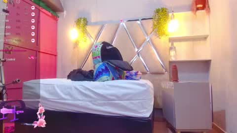 Snapshot of alejandra_martinss chatting on 11-19-25, 03:39 alejandra martins online show from 11-19-25, 03:39