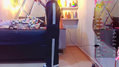 Snapshot of alejandra_martinss chatting on 12-05-25, 08:05 alejandra martins online show from 12-05-25, 08:05