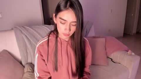 alejandraaa_ online show from 12-19-25, 02:18