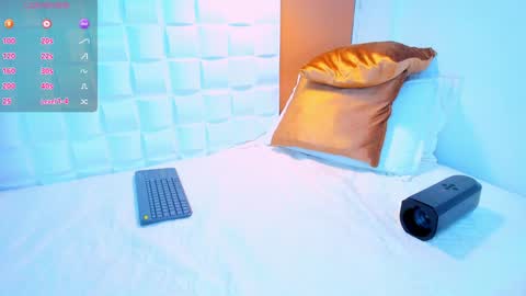 Snapshot of alejandrostorm chatting on 02-07-25, 02:08 Alejo online show from 02-07-25, 02:08