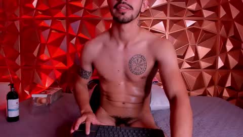 Snapshot of alejandrostorm chatting on 03-07-25, 01:42 Alejo online show from 03-07-25, 01:42