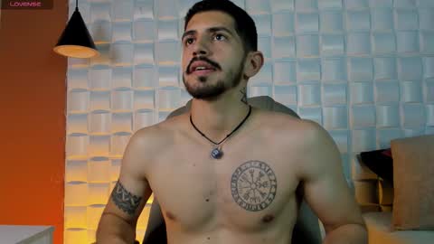 Snapshot of alejandrostorm chatting on 02-27-26, 11:38 Alejo online show from 02-27-26, 11:38