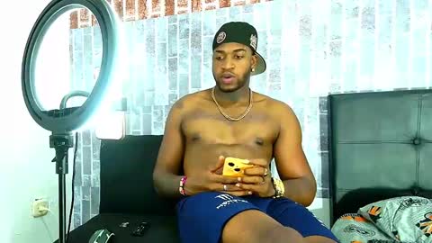 alejo_21cm online show from 02-17-25, 05:36