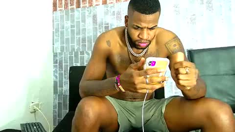 alejo_21cm online show from 03-10-25, 07:10