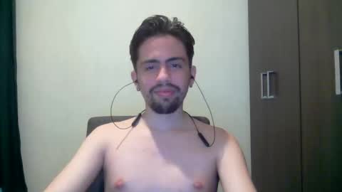 Snapshot of alejo_shy chatting on 12-10-24, 05:39 alejo_shy online show from 12-10-24, 05:39