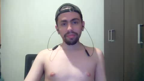 Snapshot of alejo_shy chatting on 12-16-24, 05:17 alejo_shy online show from 12-16-24, 05:17