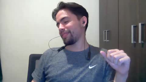 Snapshot of alejo_shy chatting on 12-18-24, 05:48 alejo_shy online show from 12-18-24, 05:48