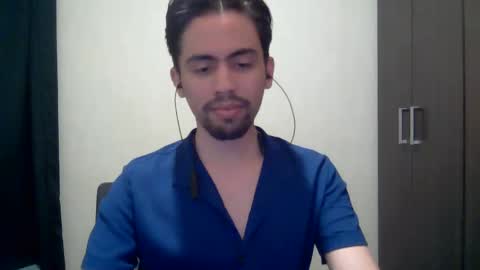 Snapshot of alejo_shy chatting on 12-25-24, 04:33 alejo_shy online show from 12-25-24, 04:33